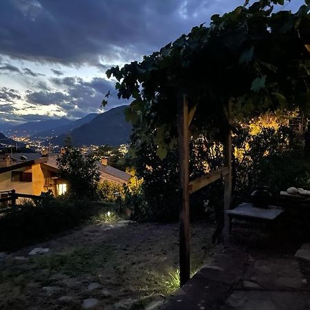 Апартаменты La Casa Di Martina Сент-Винсент Экстерьер фото